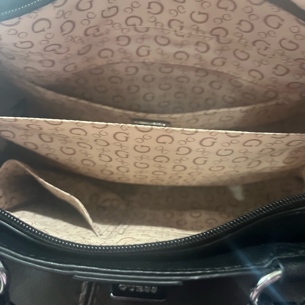 BLACK GUESS BAG 🖤 - Picture 4 of 12